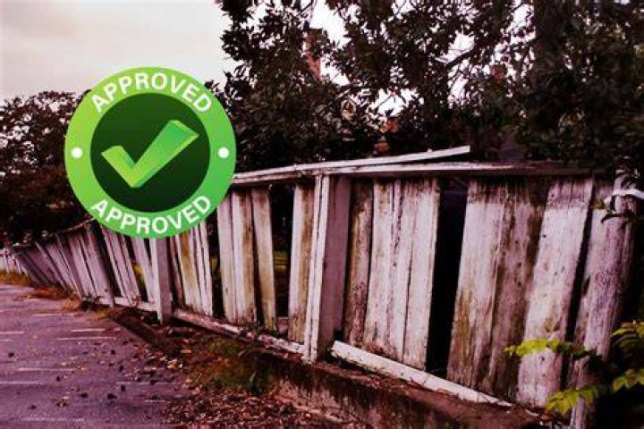 Do you need a license to put up a fence