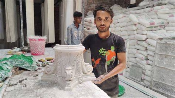 How do you make gypsum plaster