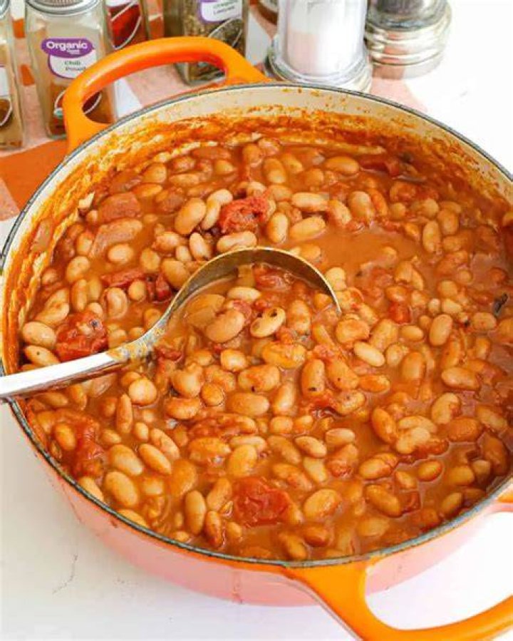 What kind of beans are ranch style beans
